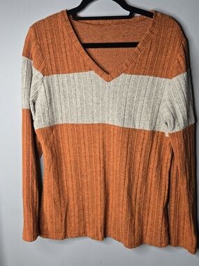 Women’s SOFT XL Rust Orange Cream Colorblock Ribbed V-Neck Long Sleeve Sweater